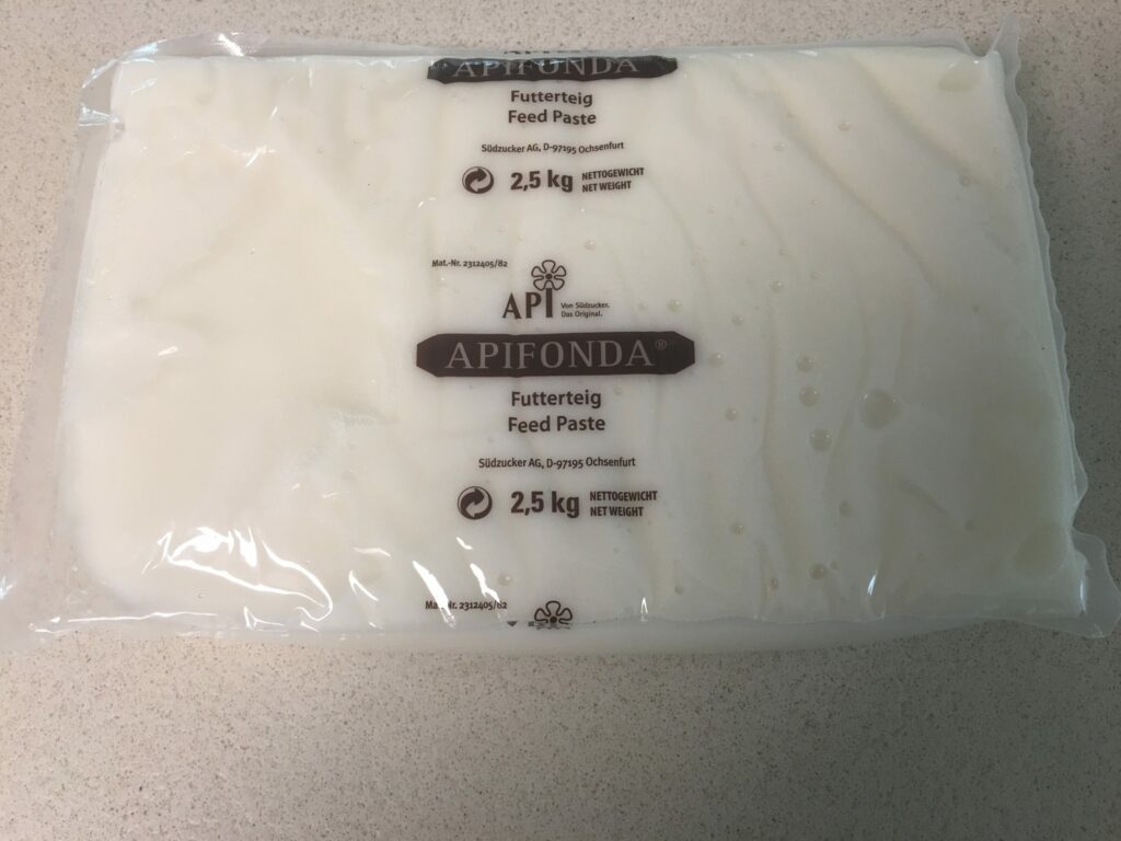 Apifonda Fütterung der Bienen im Januar