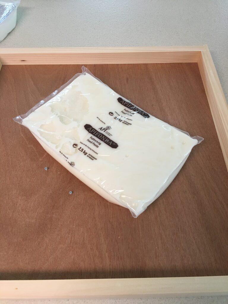 Apifonda Futterteig Bienenflucht